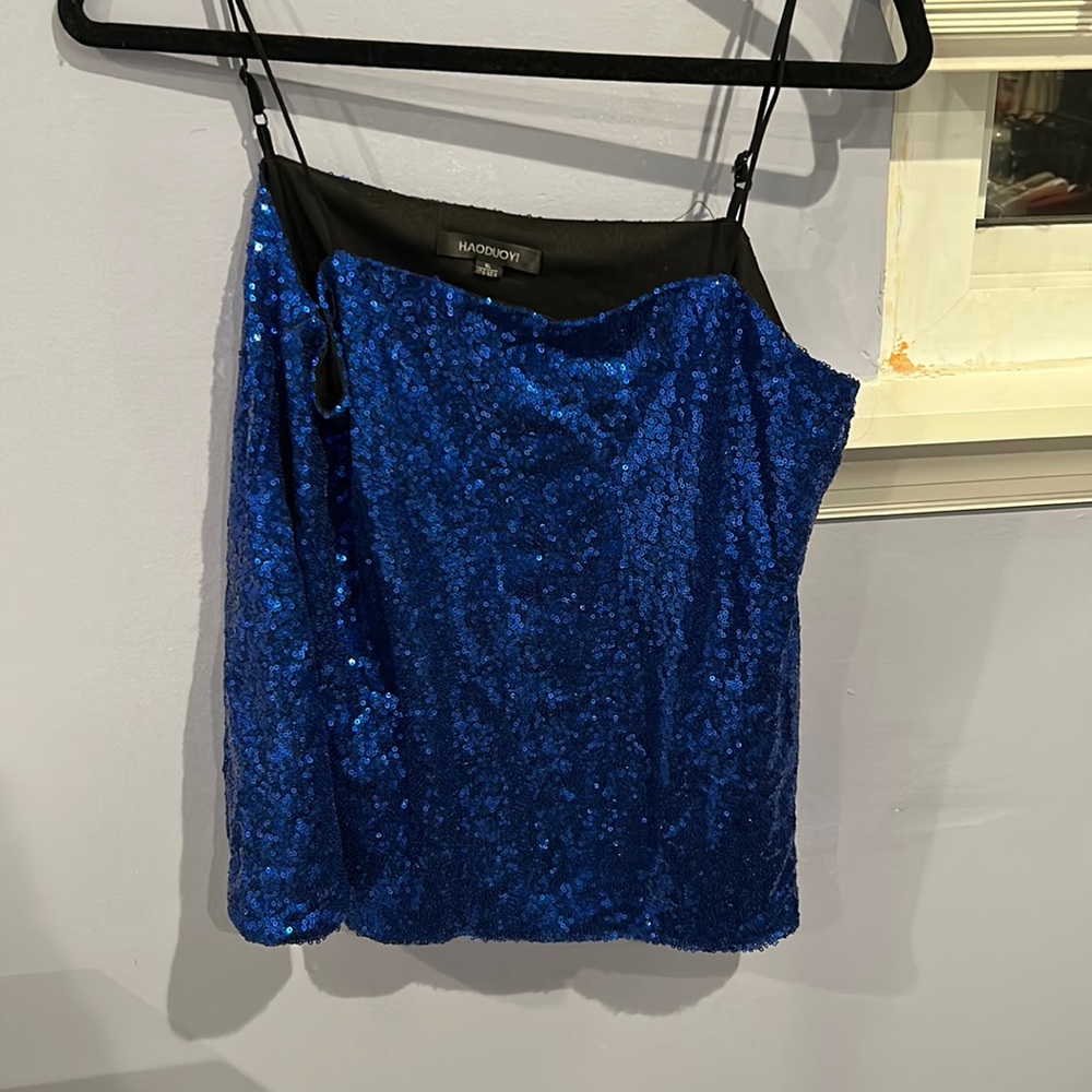 blue sequin tank top